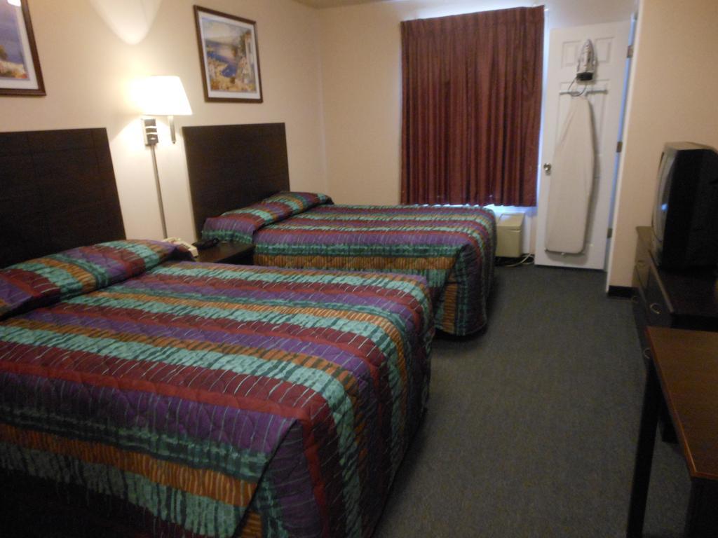 Intown Suites Extended Stay Select Hampton Va Zimmer foto